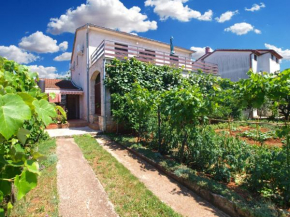 Apartments Velimir 421